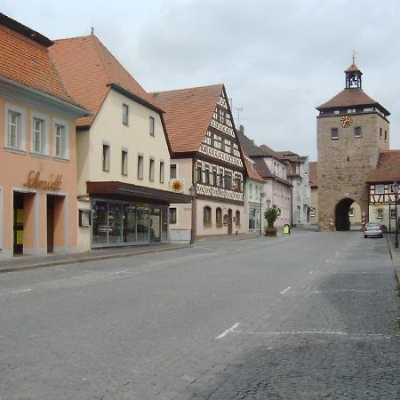 Hotel-Gasthof Krone-Lax Scheinfeld Buitenkant foto