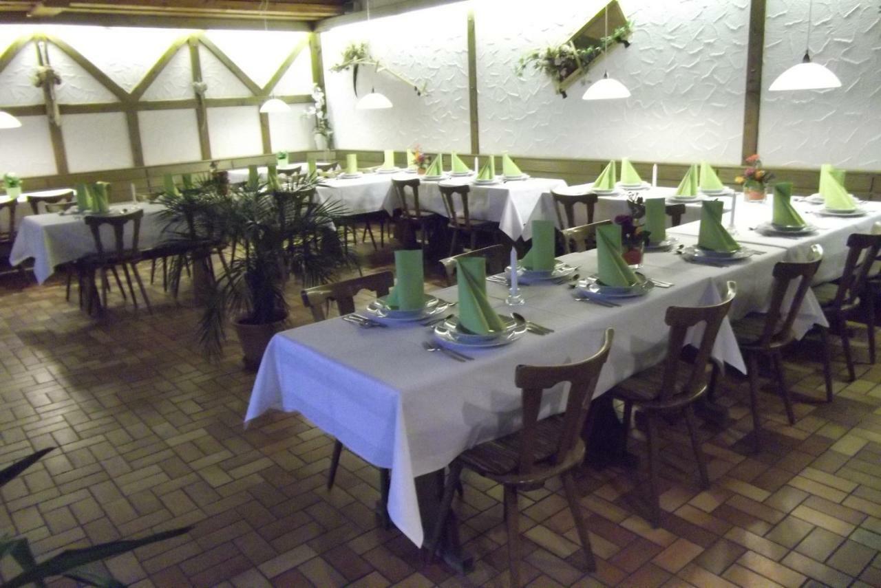 Hotel-Gasthof Krone-Lax Scheinfeld Buitenkant foto