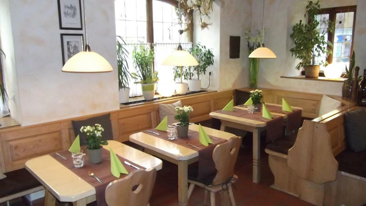 Hotel-Gasthof Krone-Lax Scheinfeld Buitenkant foto